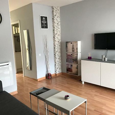 Estudio بينالماذينا المظهر الخارجي الصورة